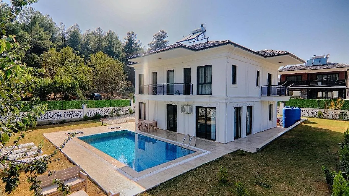 Uezuemlue Star Villa Φετιγιέ